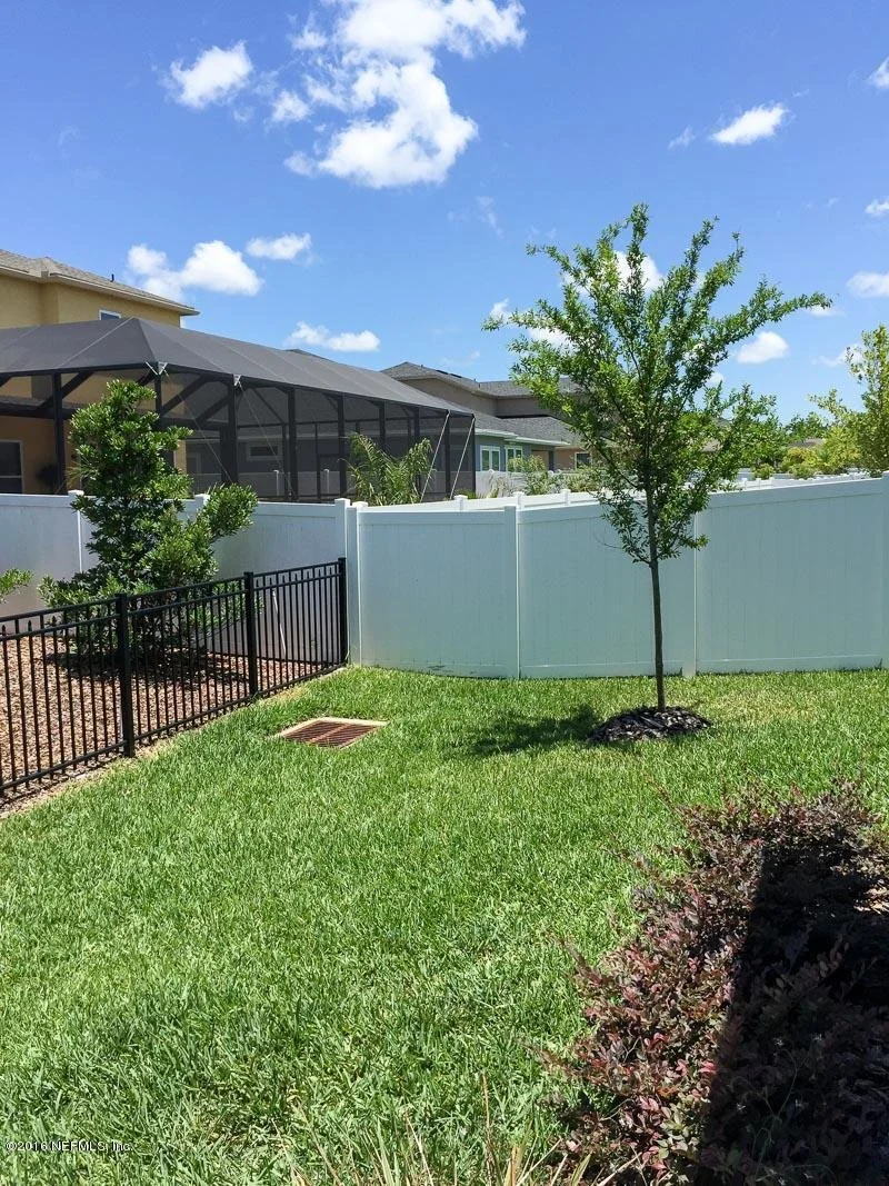 Photo of 324 CAMERON Drive