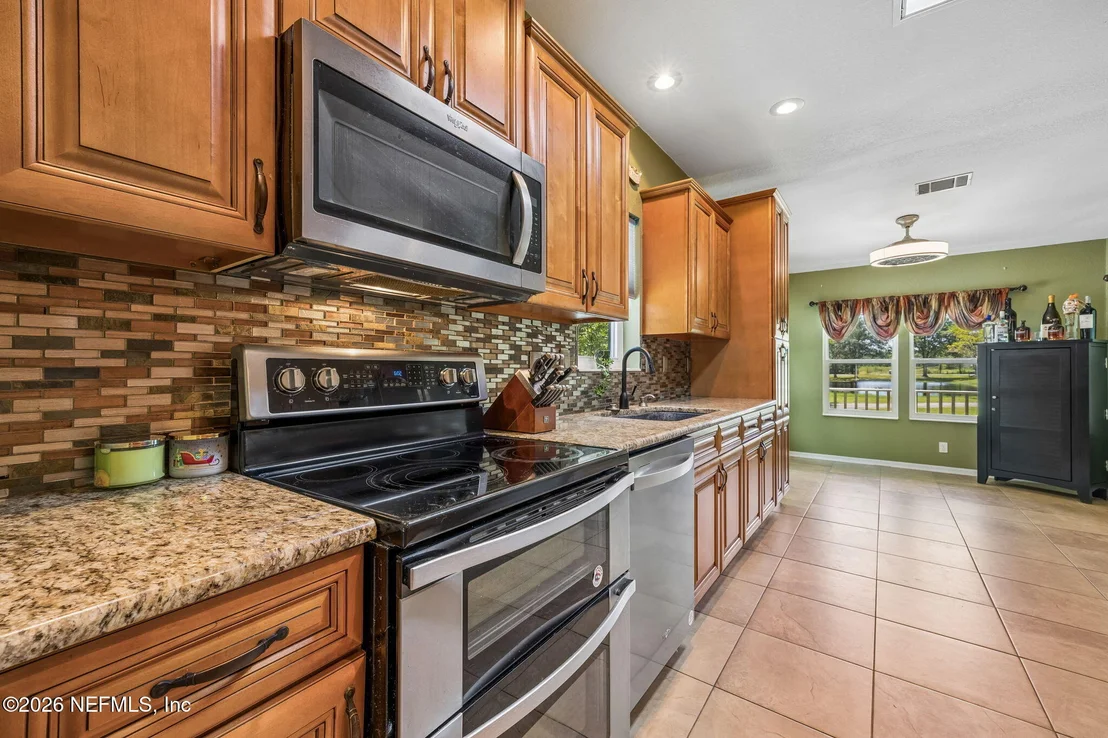 Photo of 35487 QUAIL Road N