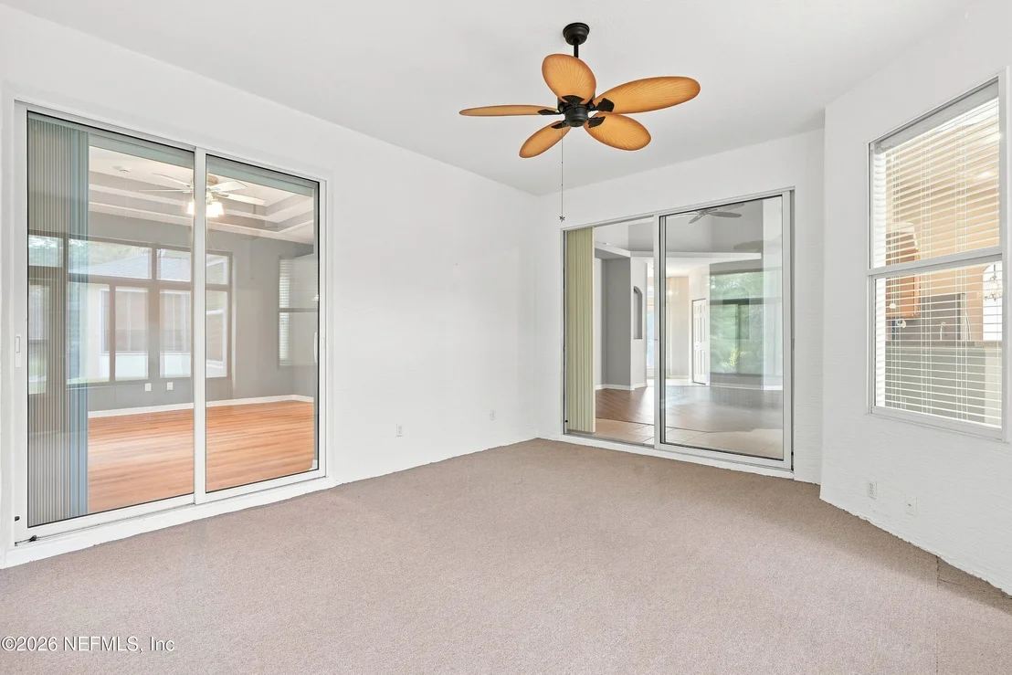 Photo of 629 KNOLLWOOD Lane