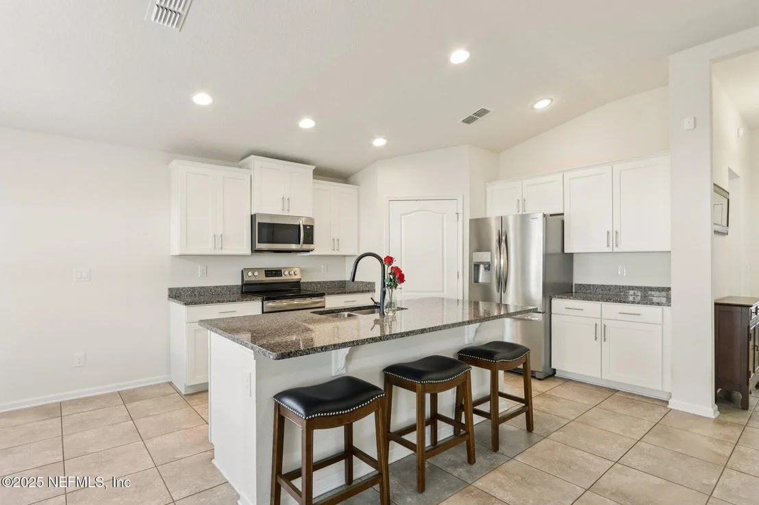 Photo of 4100 SPRING CREEK Lane