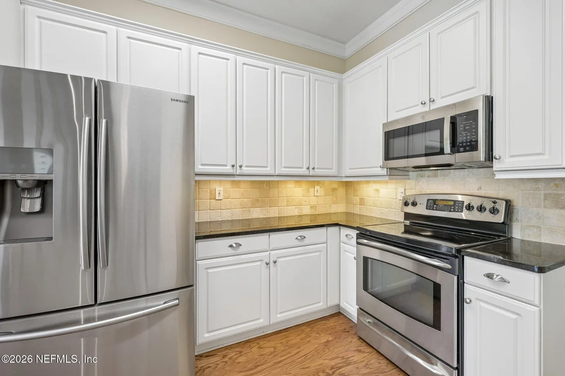 Photo of 1833 BLUEBONNET Way