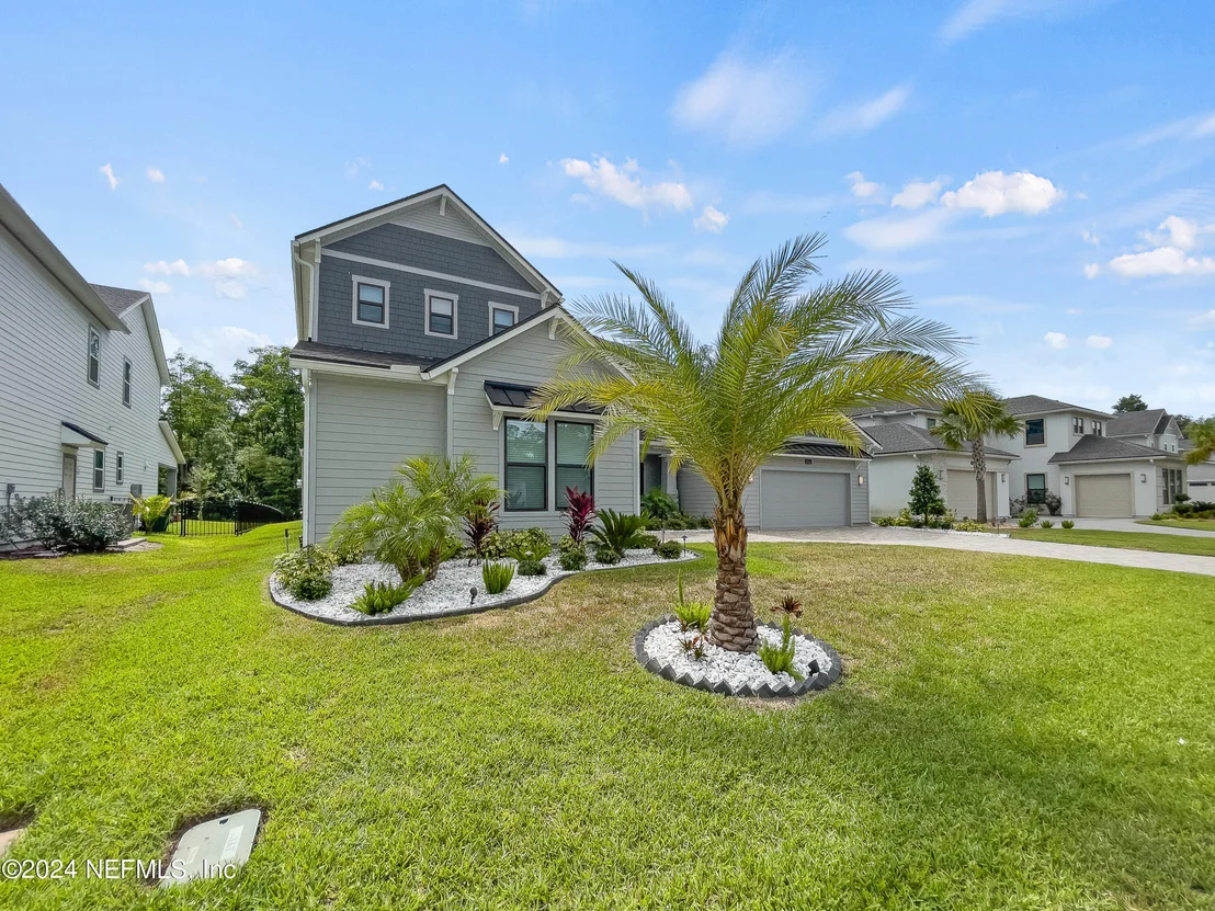 Photo of 10511 SILVERBROOK Trail