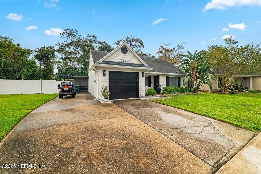 Photo of 2533 BLUFFTON Drive