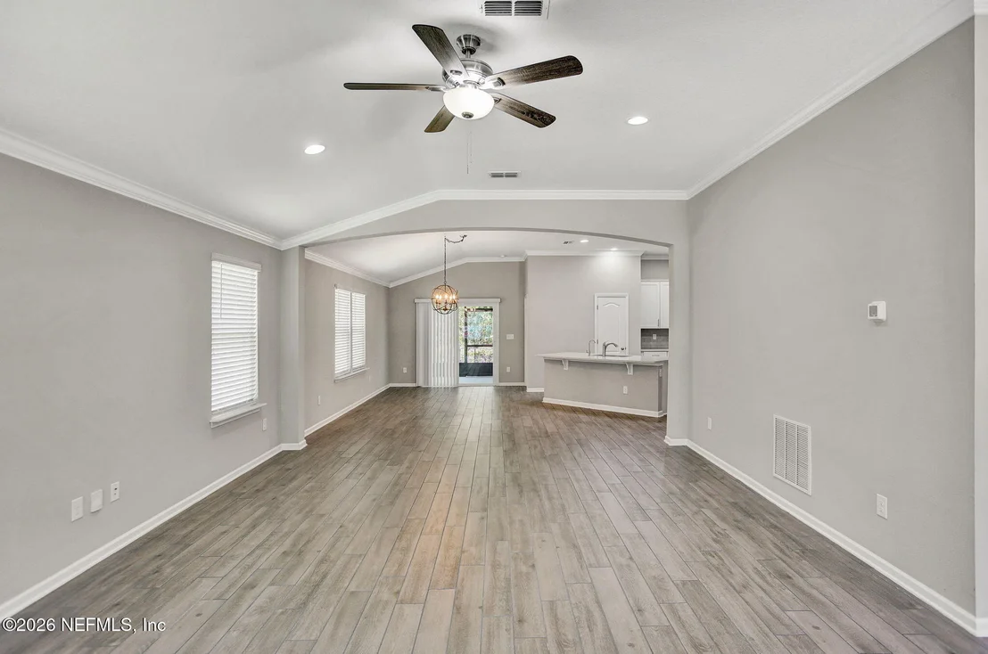 Photo of 388 GLASGOW Drive