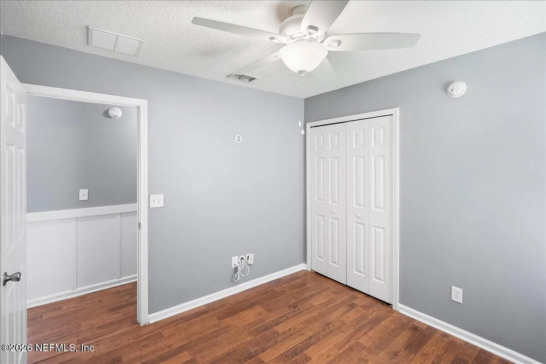 Photo of 817 ESQUIRE Lane