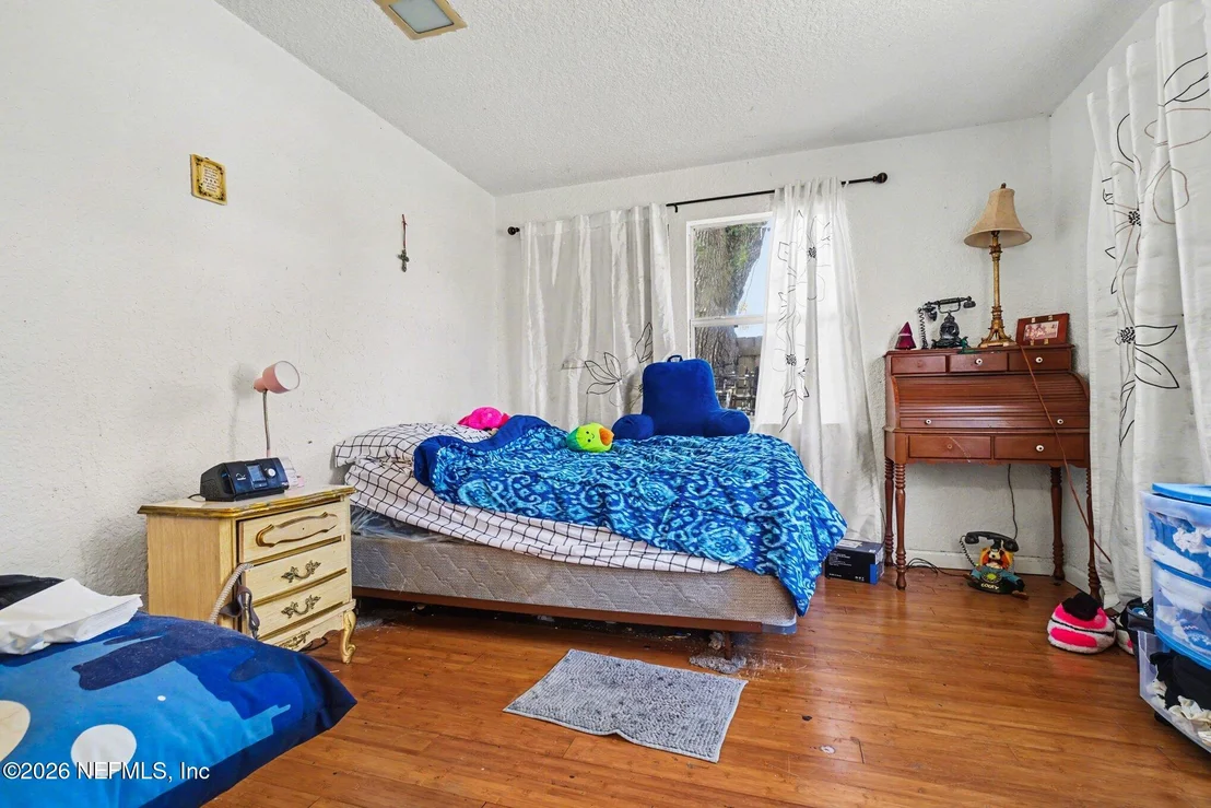Photo of 6964 RAMOTH Drive