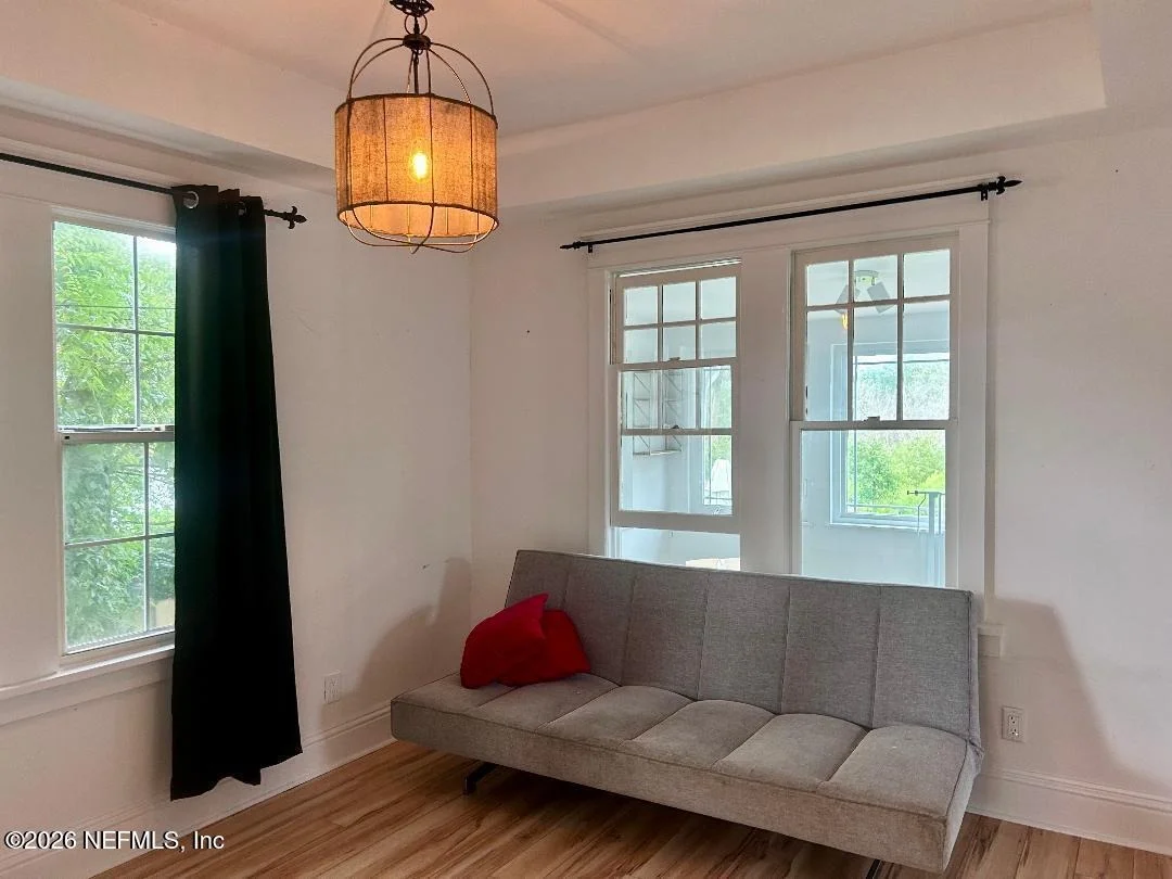 Photo of 32 E PARK Avenue