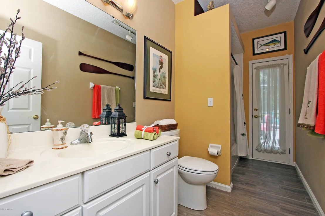 Photo of 124 IVY LAKES Drive