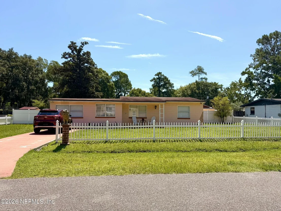 Photo of 4127 SPRINGWOOD Road