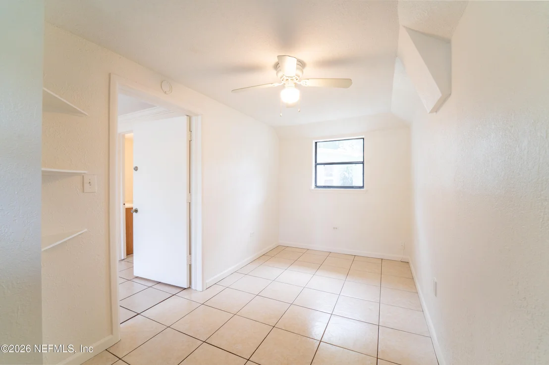 Photo of 5308 N RIVER Road