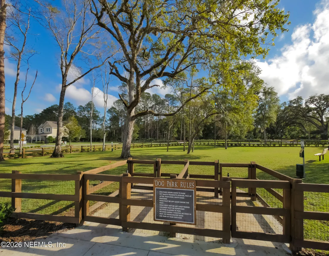 Photo of 307 PARKBLUFF Circle