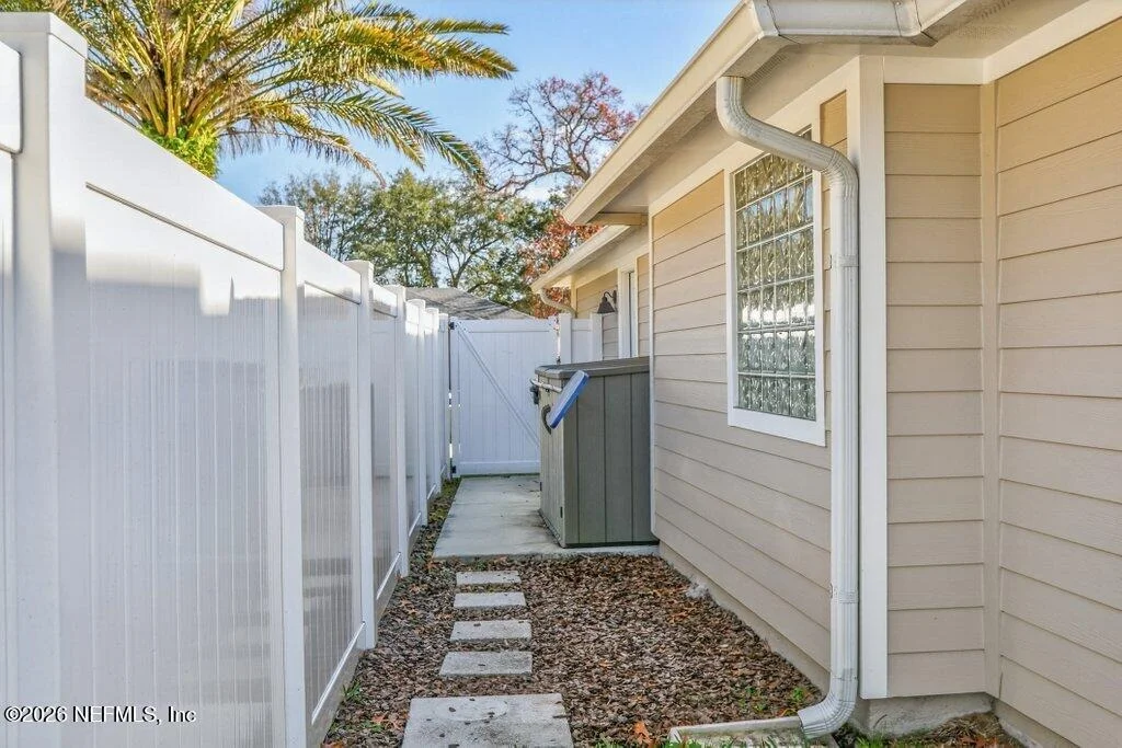 Photo of 1218 WATERFALL Drive