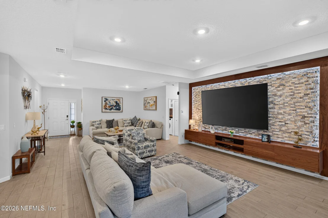 Photo of 1532 LACHLAN Circle