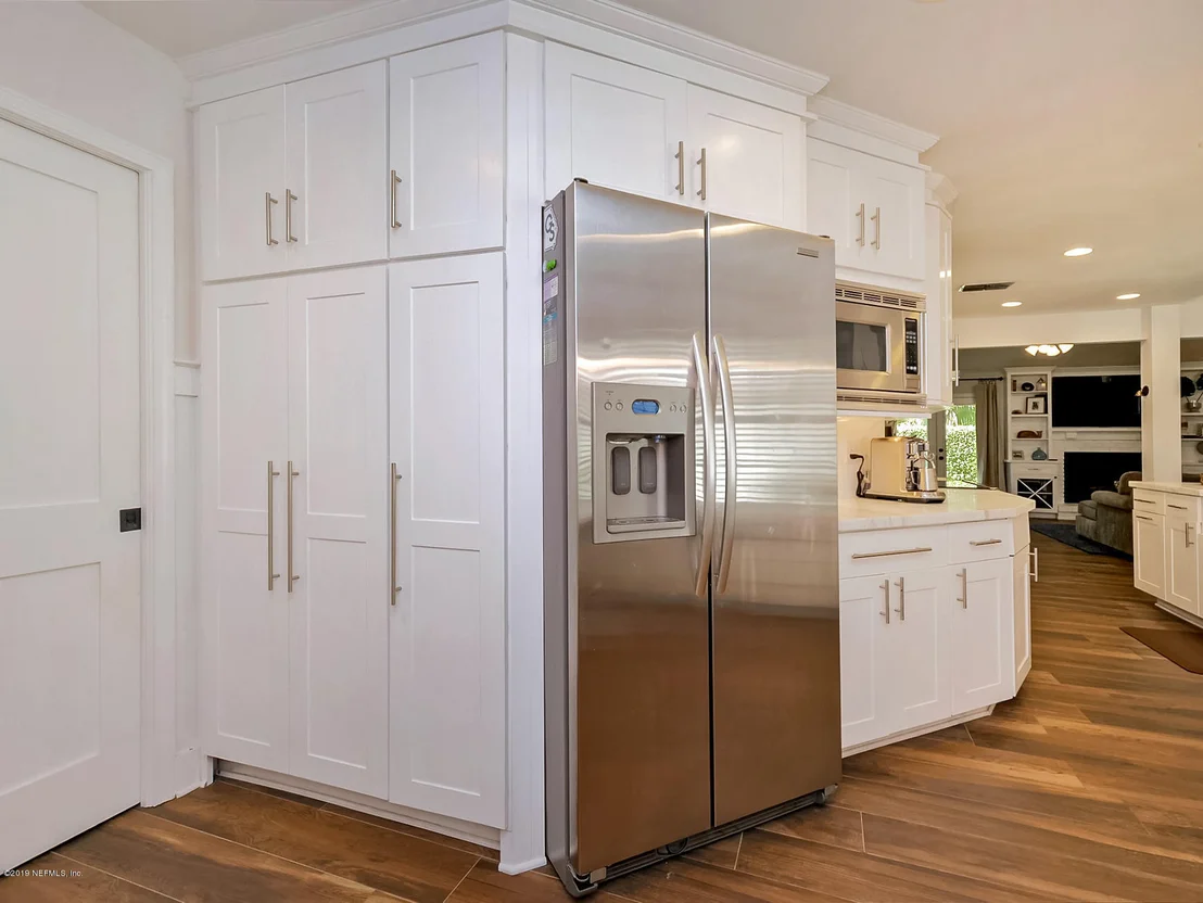 Photo of 235 OCEANFOREST Drive N