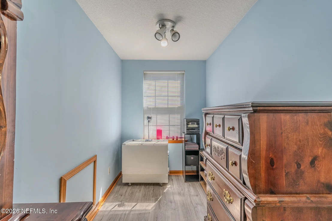 Photo of 1801 LAKE Road