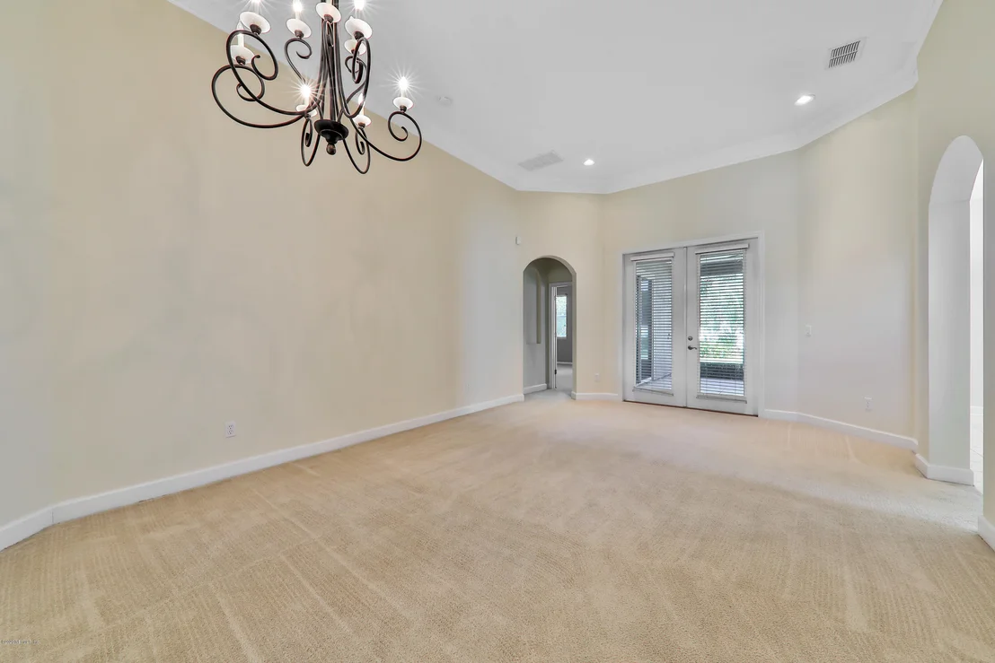 Photo of 804 RILEY Lane