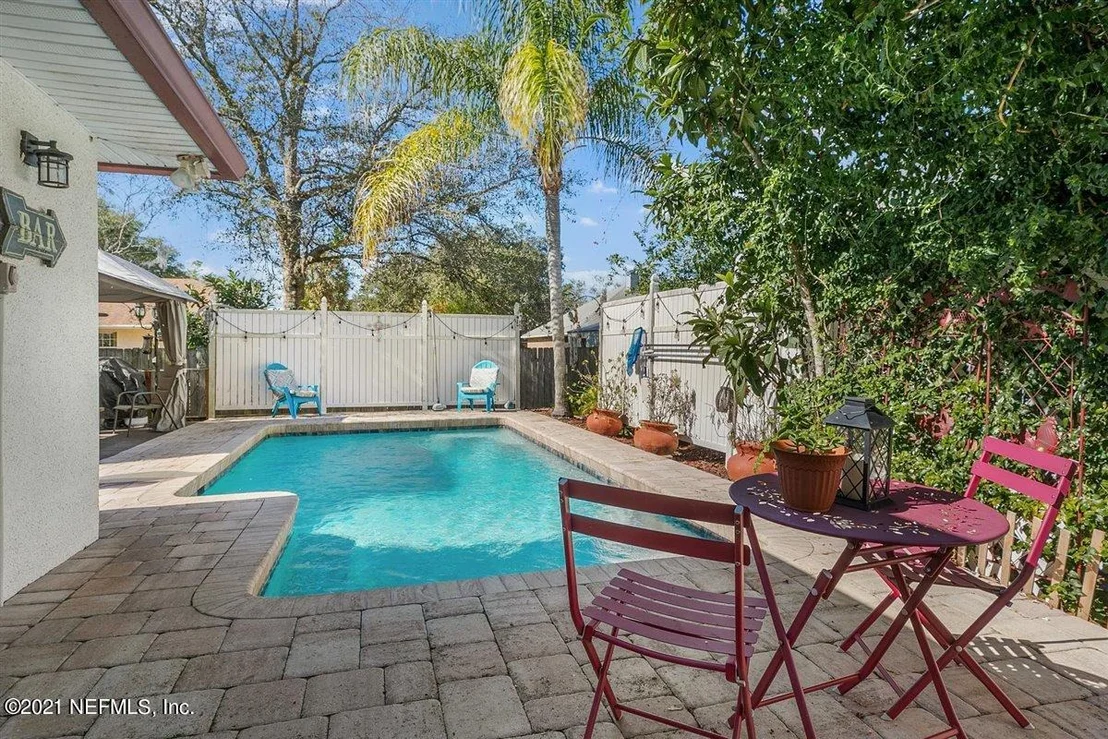 Photo of 304 DOYLE Lane