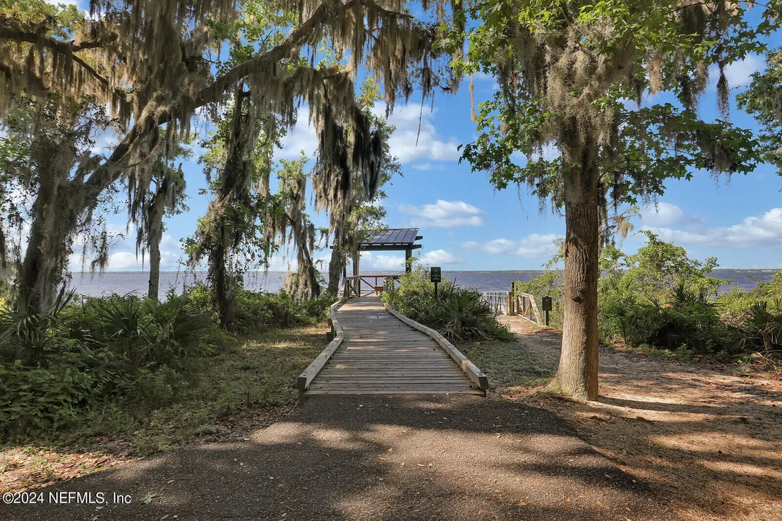 Photo of 595 MEADOW CREEK Drive