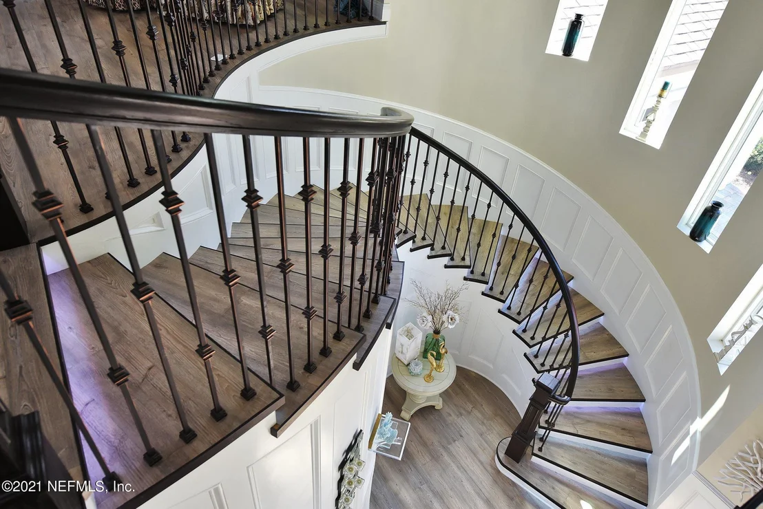Photo of 605 DONALD ROSS Way