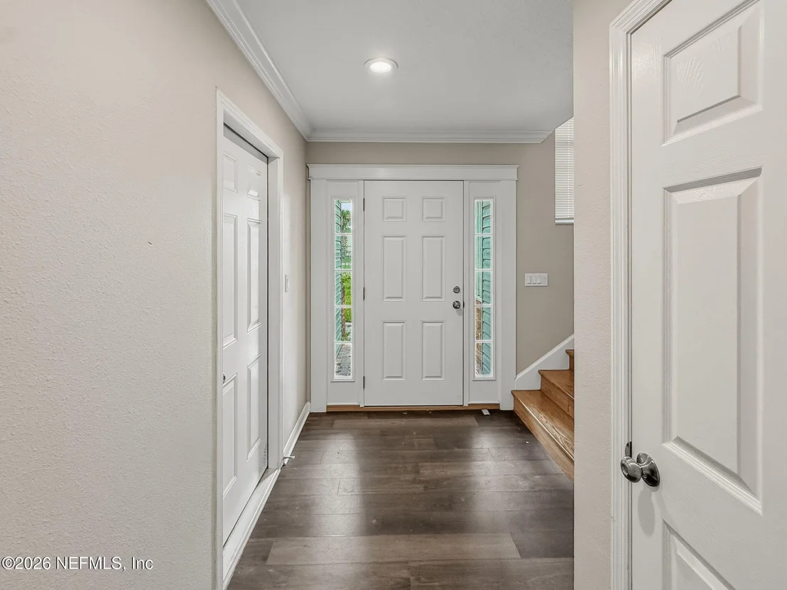 Photo of 477 DEL MONTE Drive