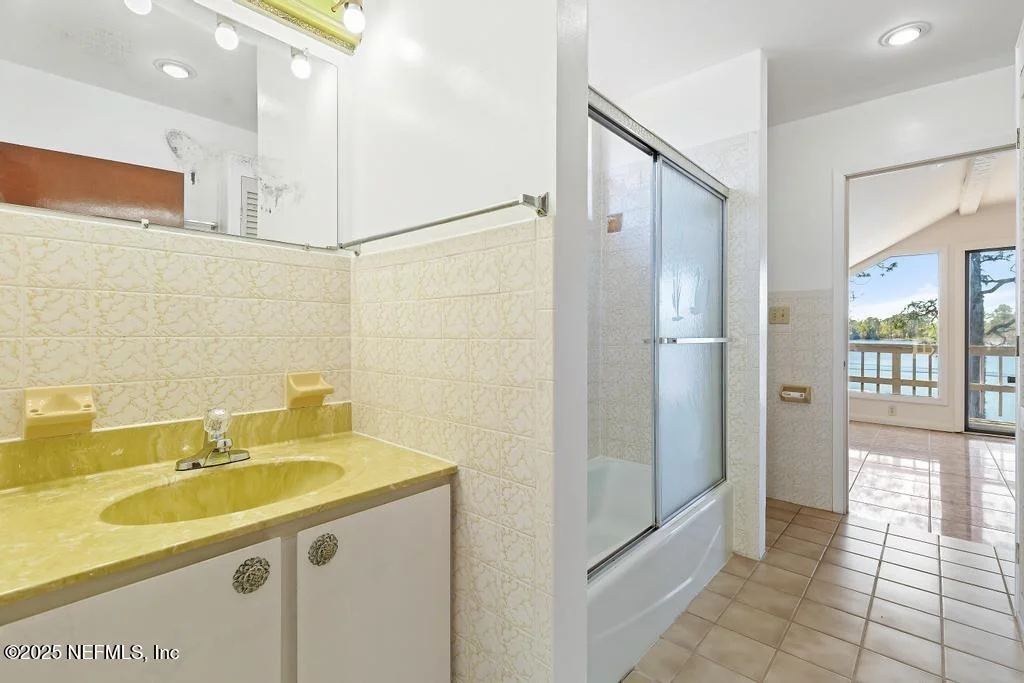 Photo of 159 IDA Boulevard