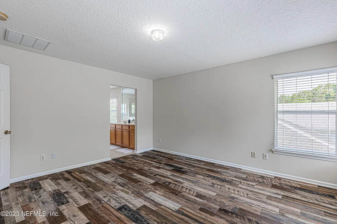 Photo of 1047 MOOSEHEAD Drive
