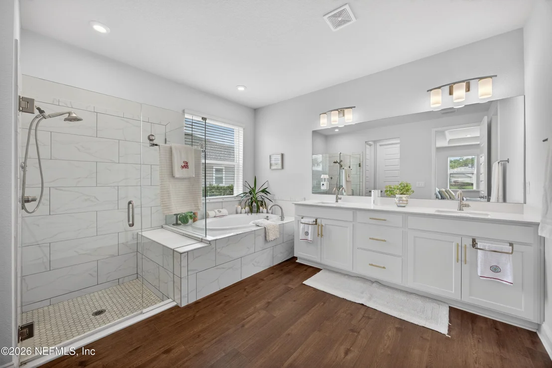 Photo of 85491 FALL RIVER Parkway