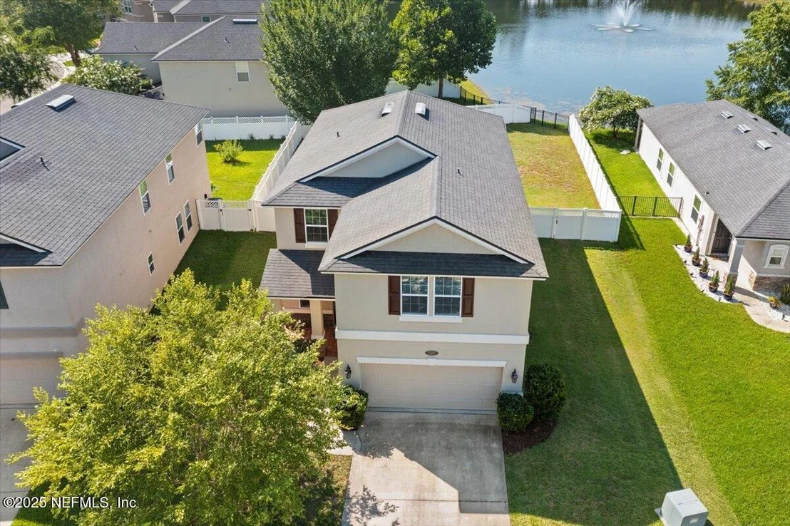 Photo of 529 DEERCROFT Lane