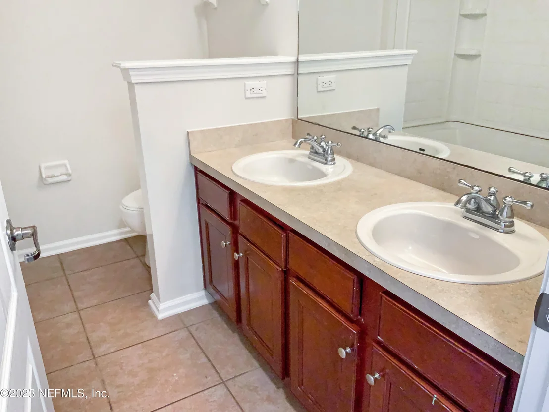Photo of 894 MISTY OAK Drive