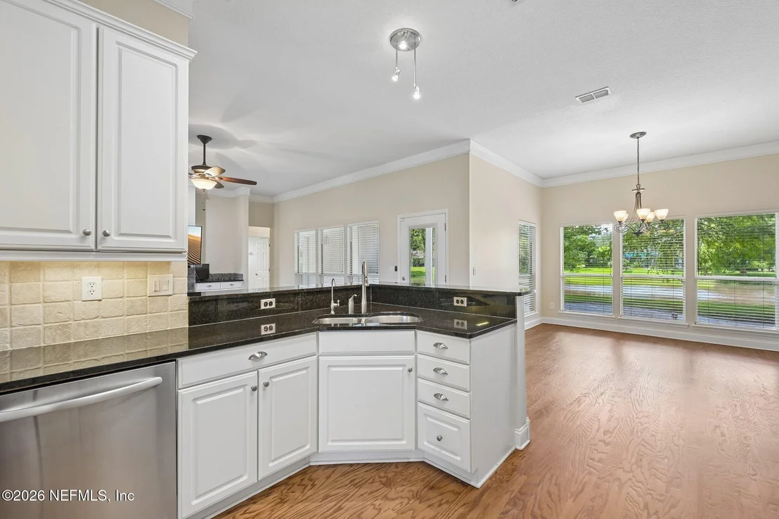 Photo of 1833 BLUEBONNET Way