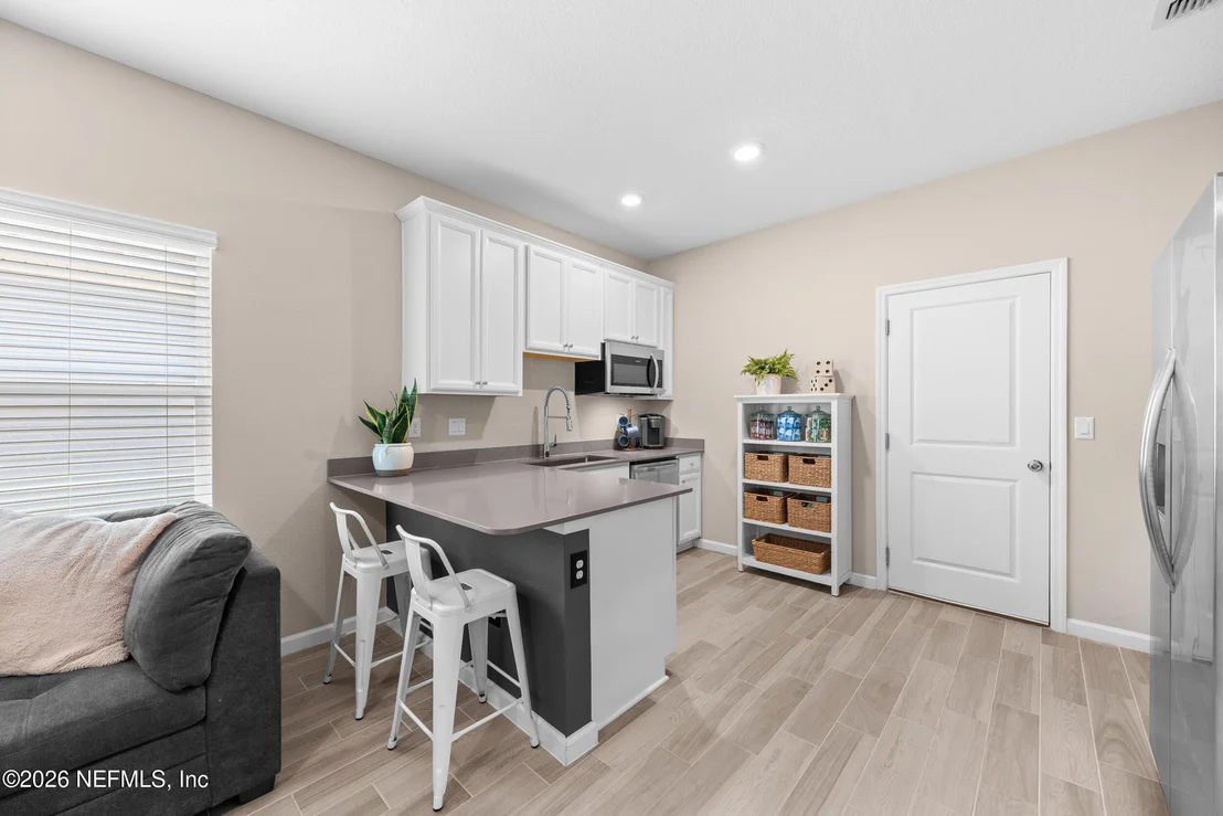 Photo of 105 BLOOMFIELD Way