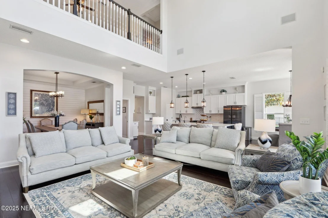 Photo of 212 CORNWALL Drive