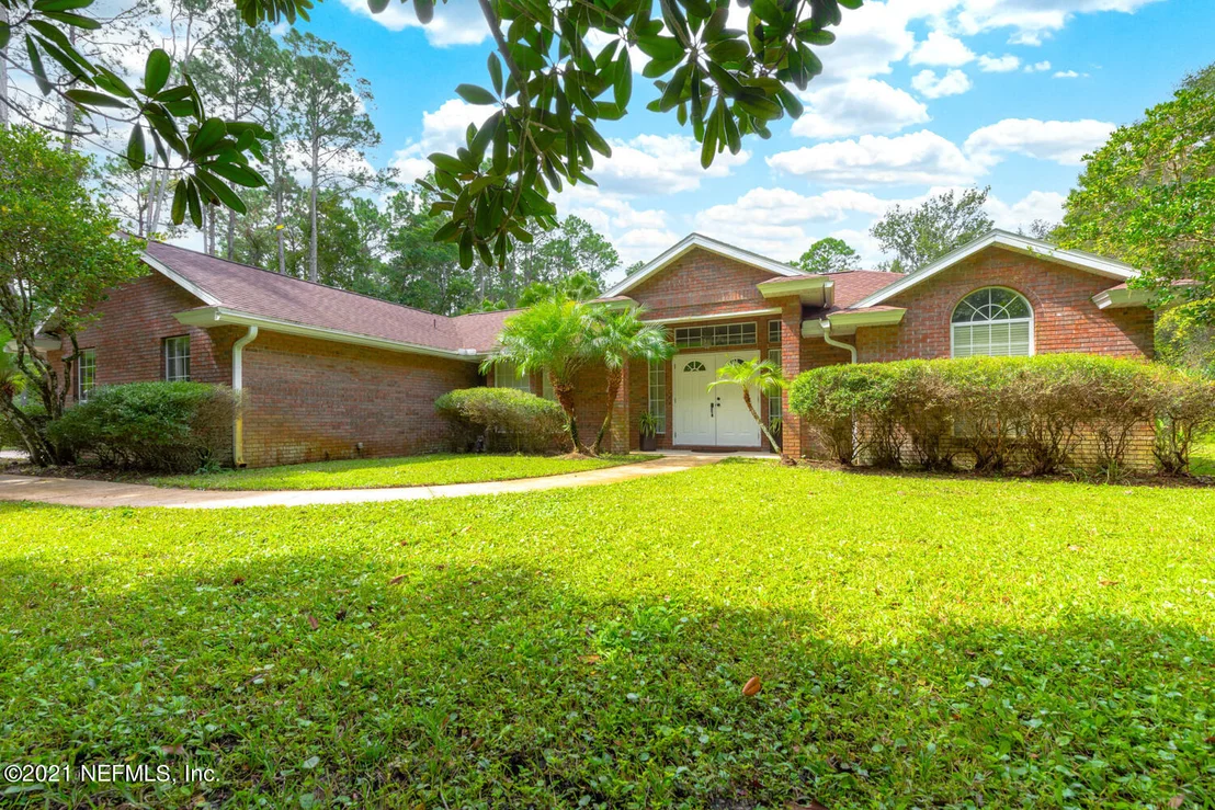 Photo of 370 CIRCLE Drive W