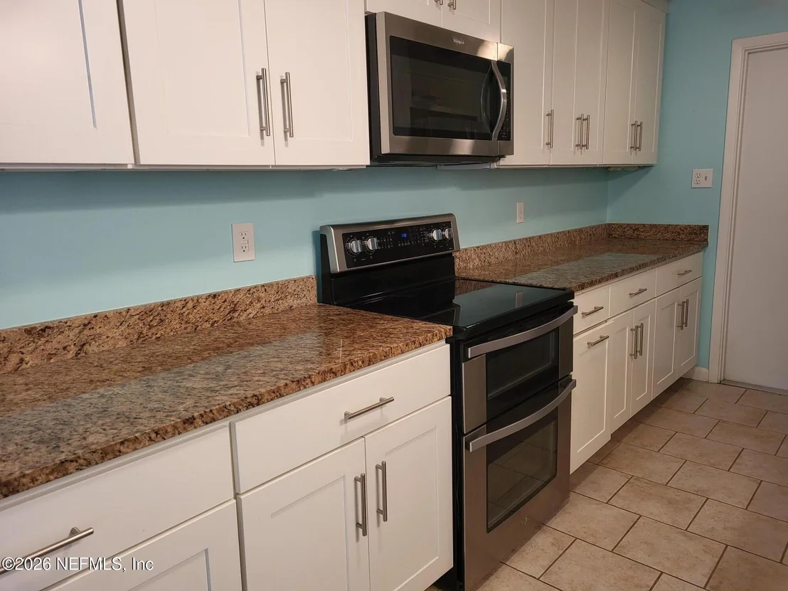 Photo of 382 CASUARINA Circle