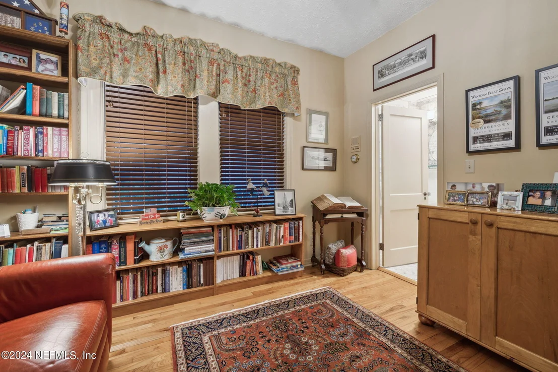 Photo of 3237 RANDALL Street