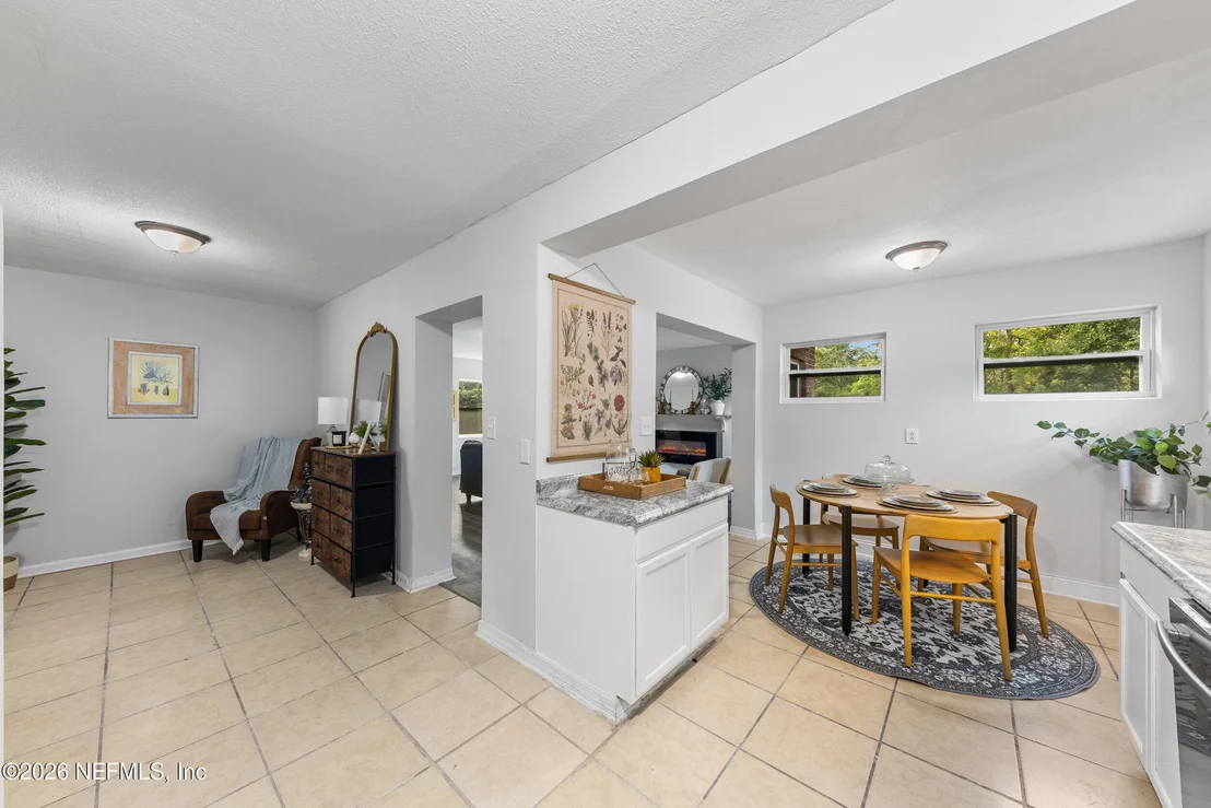 Photo of 3639 RENDALE Drive N