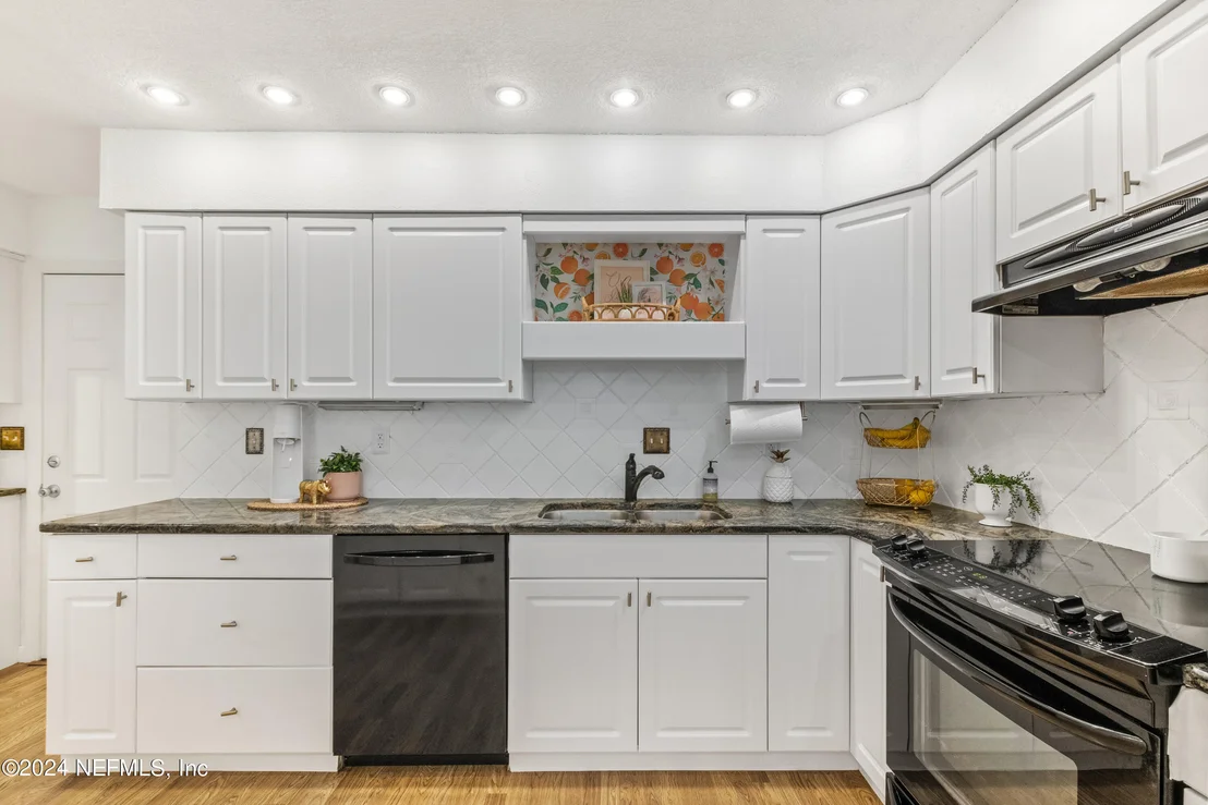 Photo of 3299 CALLE CORTEZ