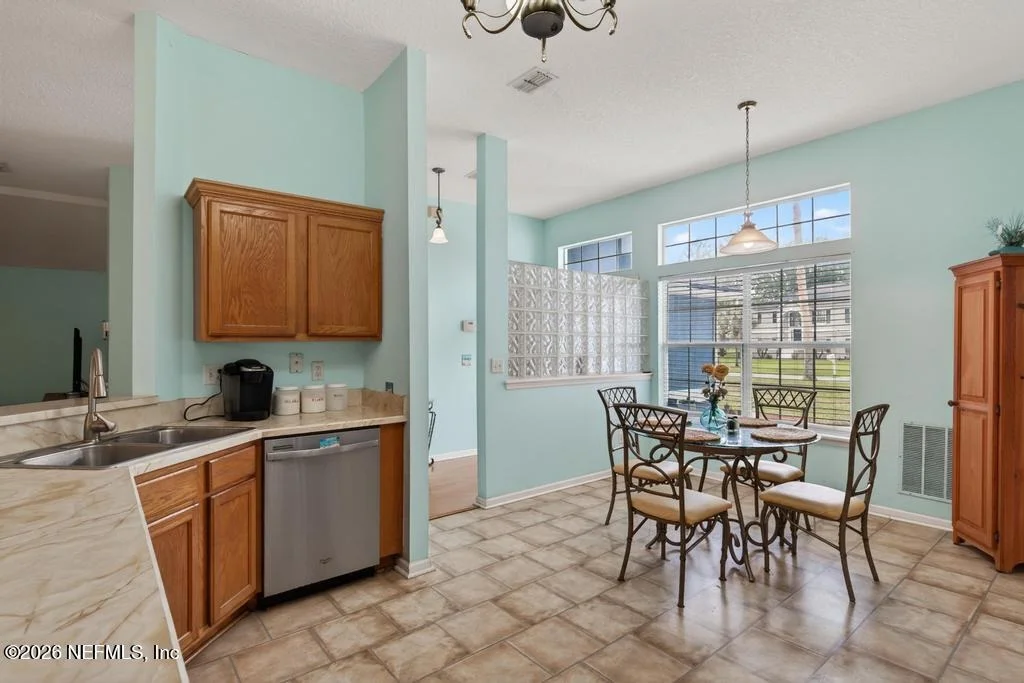 Photo of 6725 BEATRIX Drive