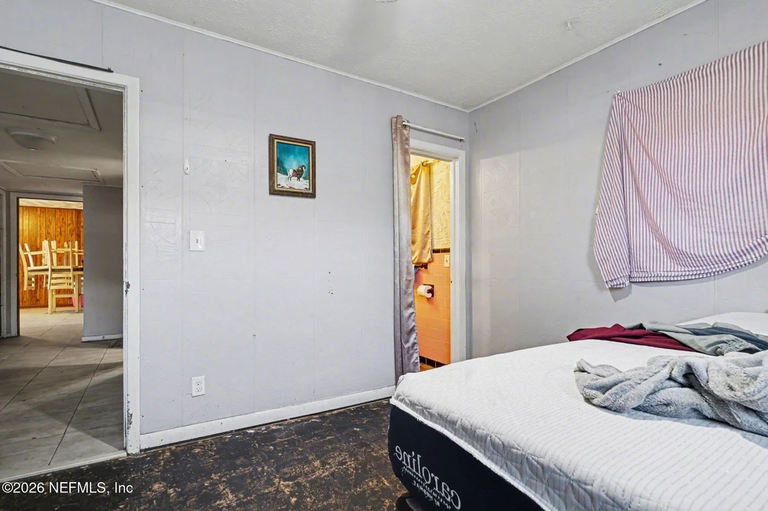 Photo of 1826 LEON Road