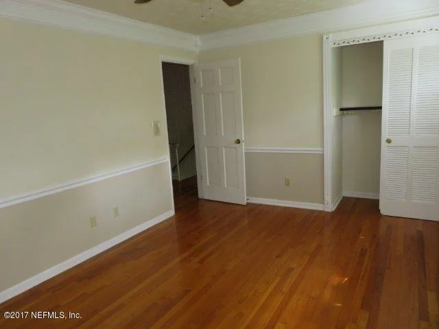 Photo of 1348 LEE Road