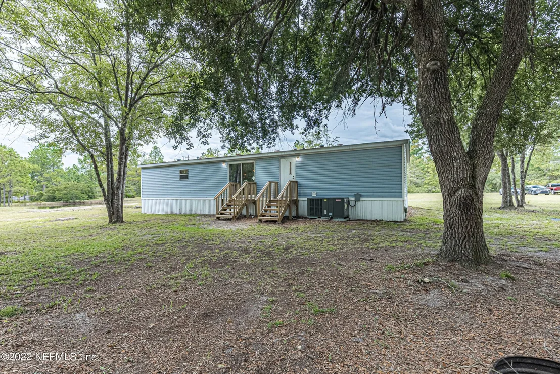 Photo of 28258 TRINITY Lane