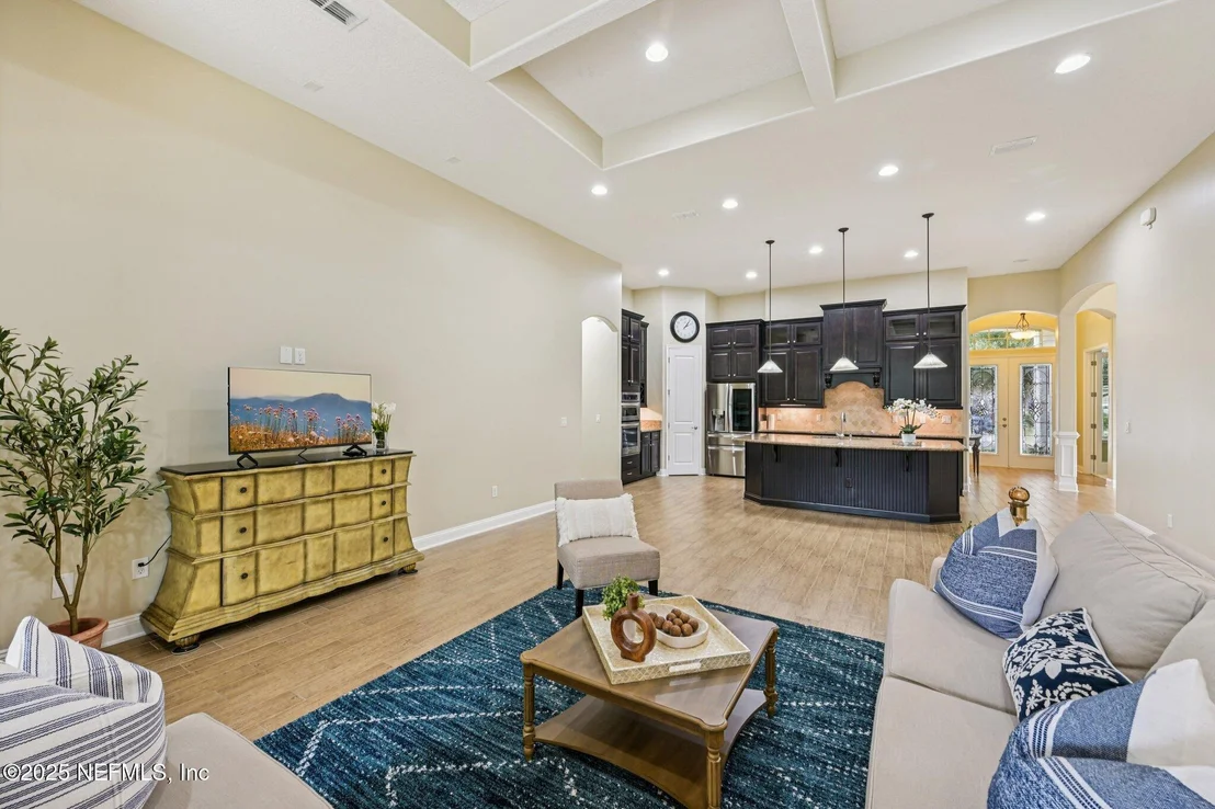 Photo of 403 WILLOW WINDS Parkway