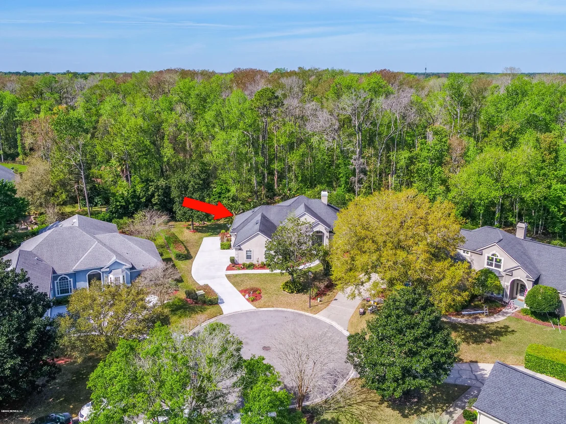 Photo of 8128 SUFFIELD Court