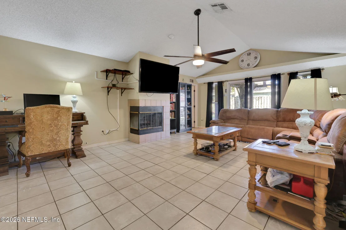 Photo of 8457 SUGARTREE Drive