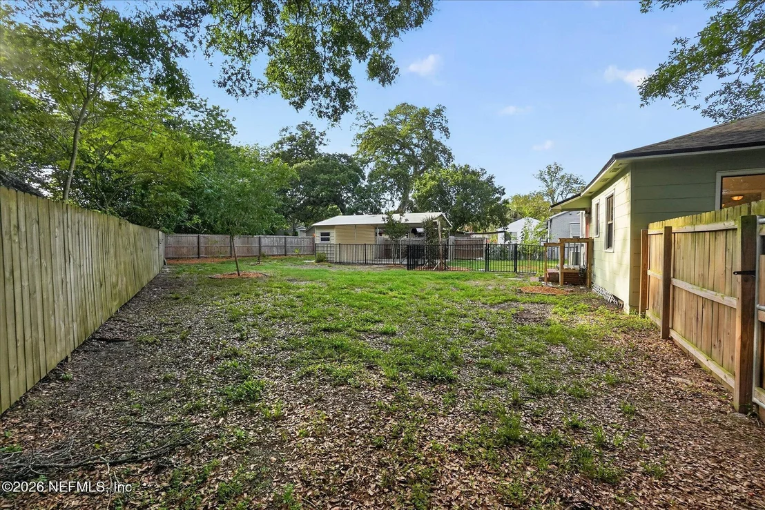 Photo of 2618 BAYVIEW Road