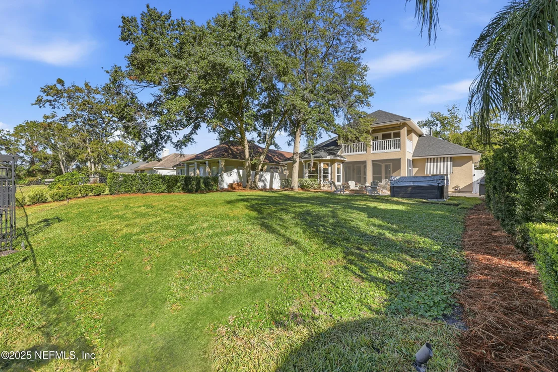 Photo of 537 DANDELION Drive