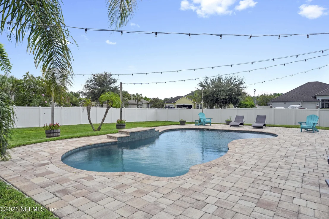 Photo of 192 E POSITANO Avenue
