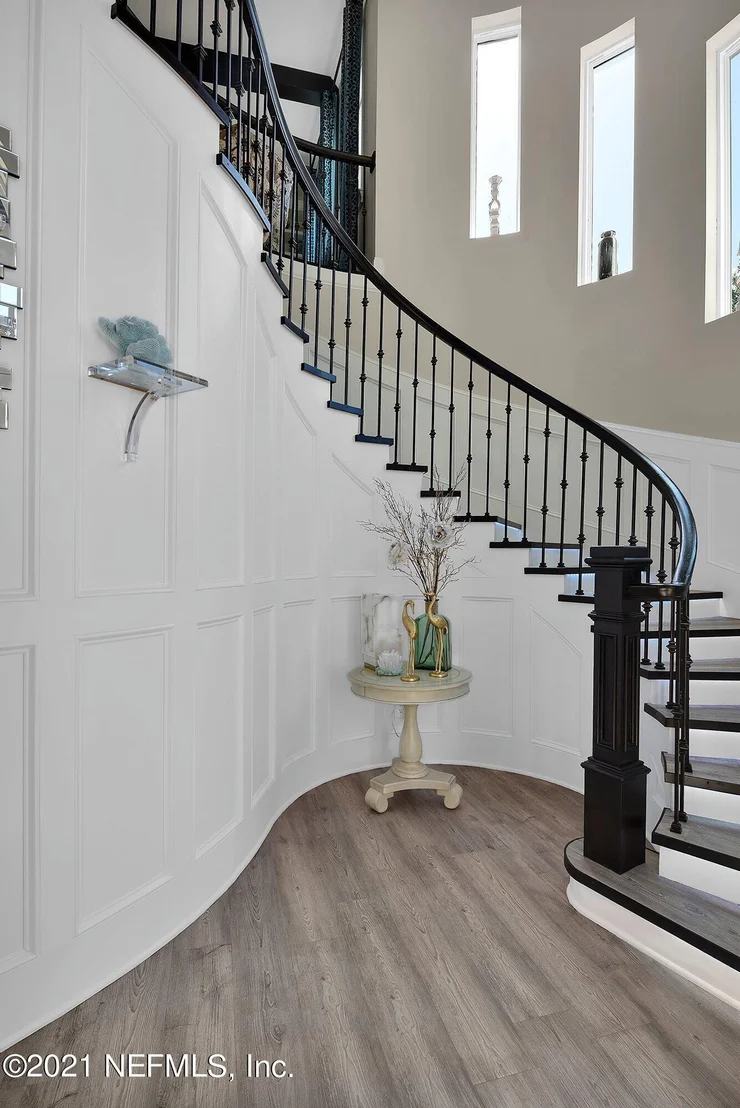 Photo of 605 DONALD ROSS Way