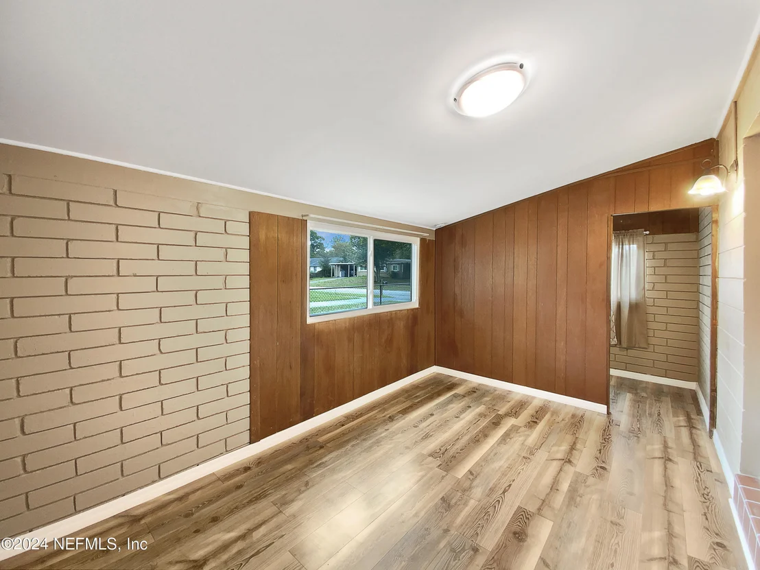 Photo of 7505 CENTAURI Road