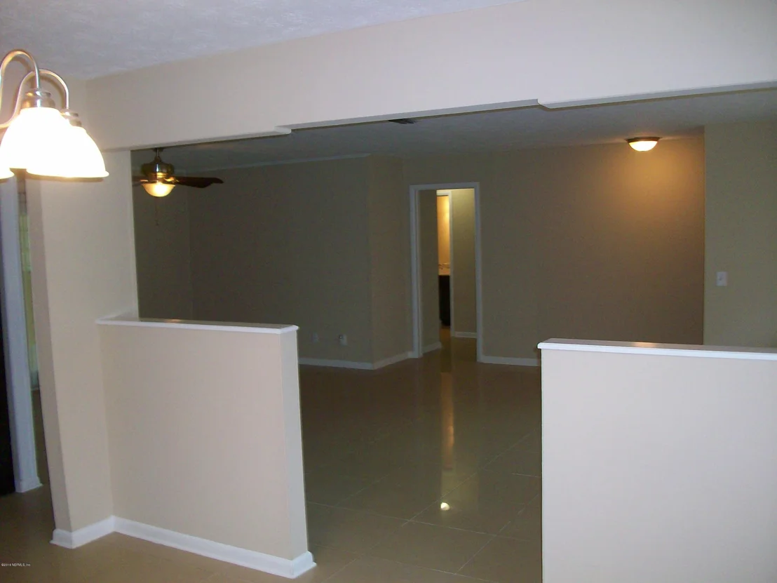 Photo of 1262 ARBOR Circle
